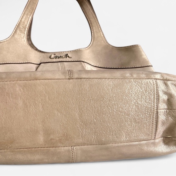 Coach Champagne shoulder bag - Picture 5 of 12